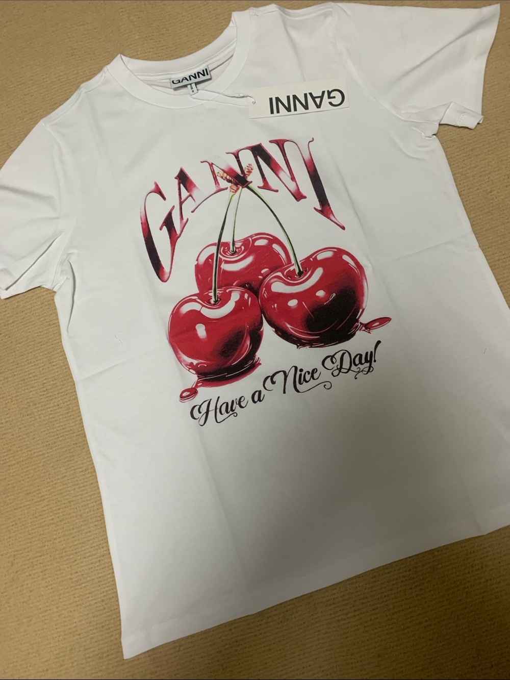 Ganni White heart cherry Graphic T-shirt Have a nice Day Glossy cherry Print Tee